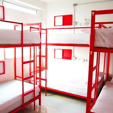 Jellybean Ezy Hostel Sathorn Bangkok Exterior foto