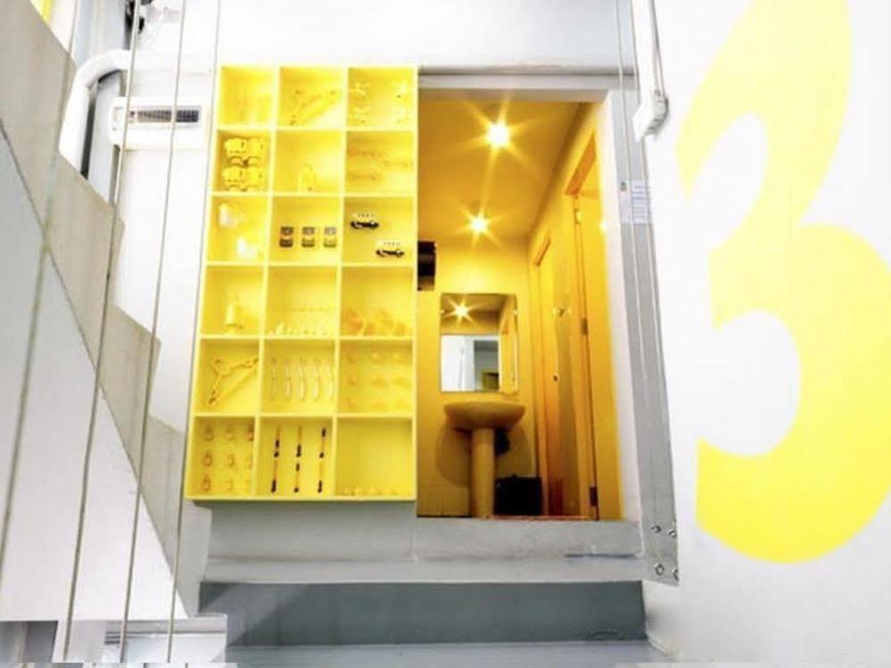 Jellybean Ezy Hostel Sathorn Bangkok Exterior foto
